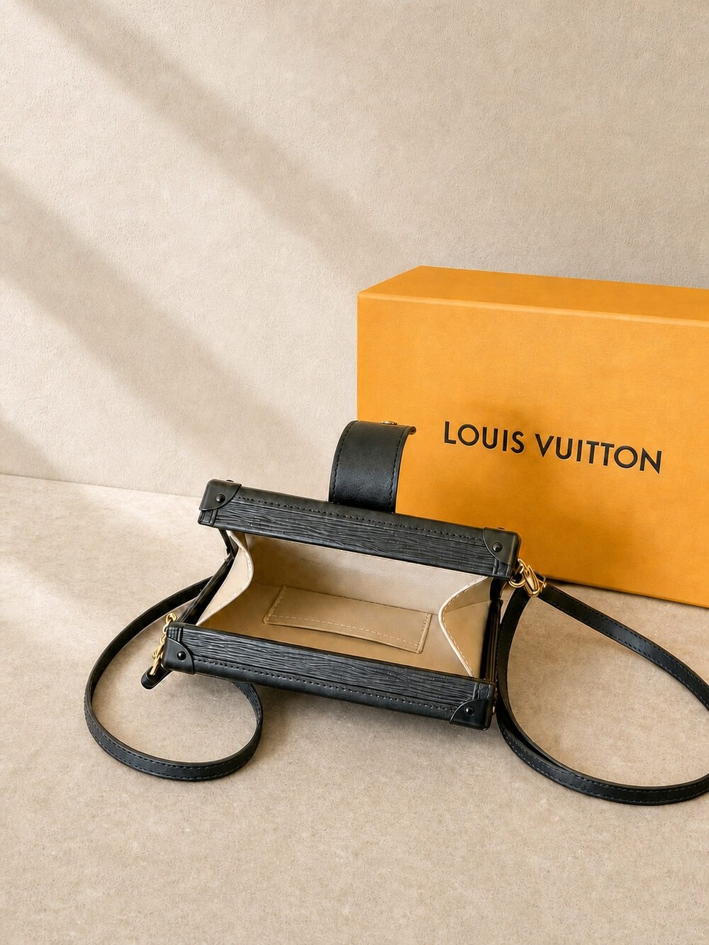 Louis Vuitton Petite Malle Black Epi Leather Shoulder Bag - Picture 7 of 7
